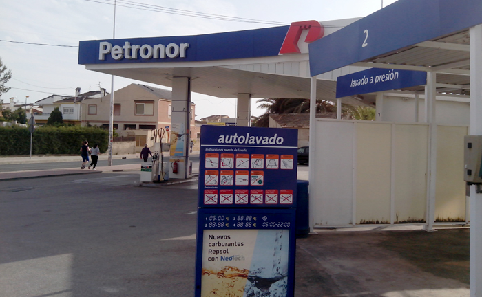 Estación de Servicio de San Cayetano - Orihuela - Gasolinera de Orihuela